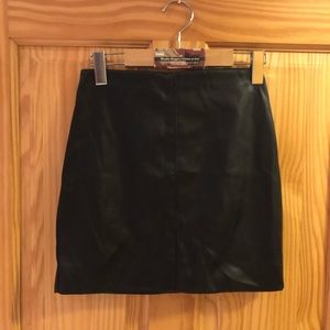 Faux leather mini skirt